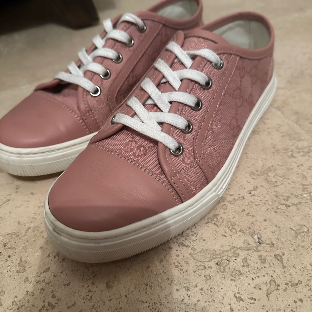 Gucci GG Low Sneakers